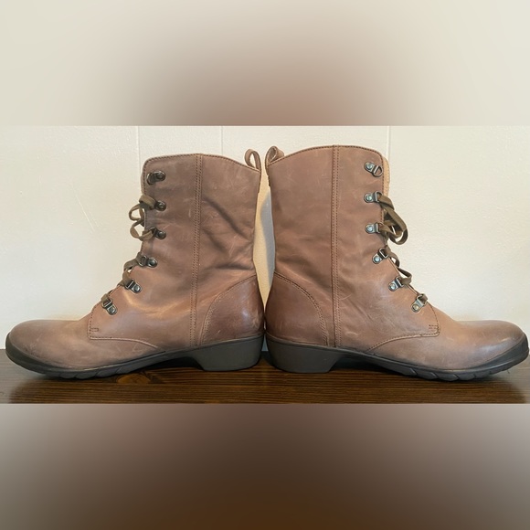 Bogs Casual Boots Womens Carrie Lace Up Mid Waterproof Leather 72022 - Picture 2 of 6